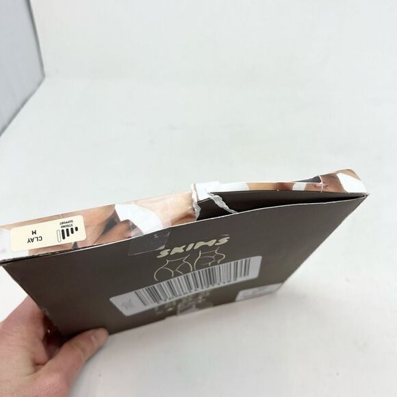 SKIMS Seamless Sculpt High Waist Thong Womens Medium Clay Core Control NEW Shape - Picture 4 of 10